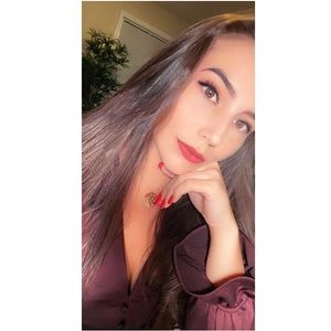 Meet your Posher, Jenna